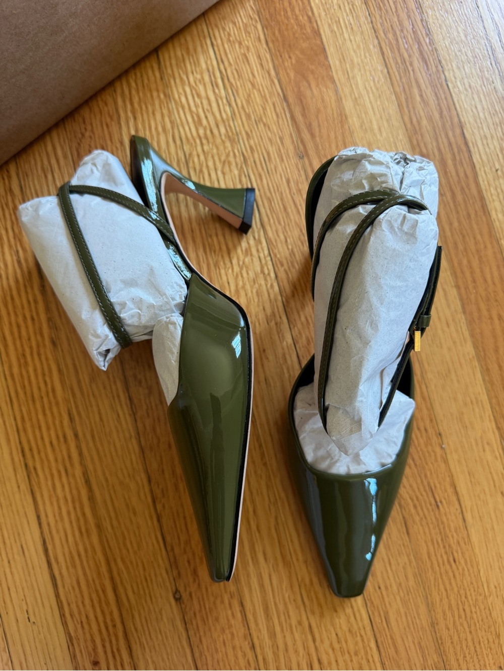 NWT Reformation NATASHA HEEL Olive Patent Pointed-Toe Ankle Strap - Picture 3 of 6
